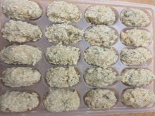 Load image into Gallery viewer, uncooked panko breaded oyster tray (20 pieces)
